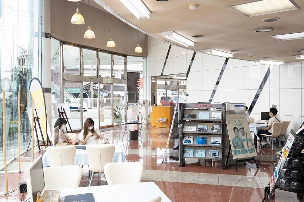 長後店(旧:ネッツトヨタ湘南長後店) (1)
