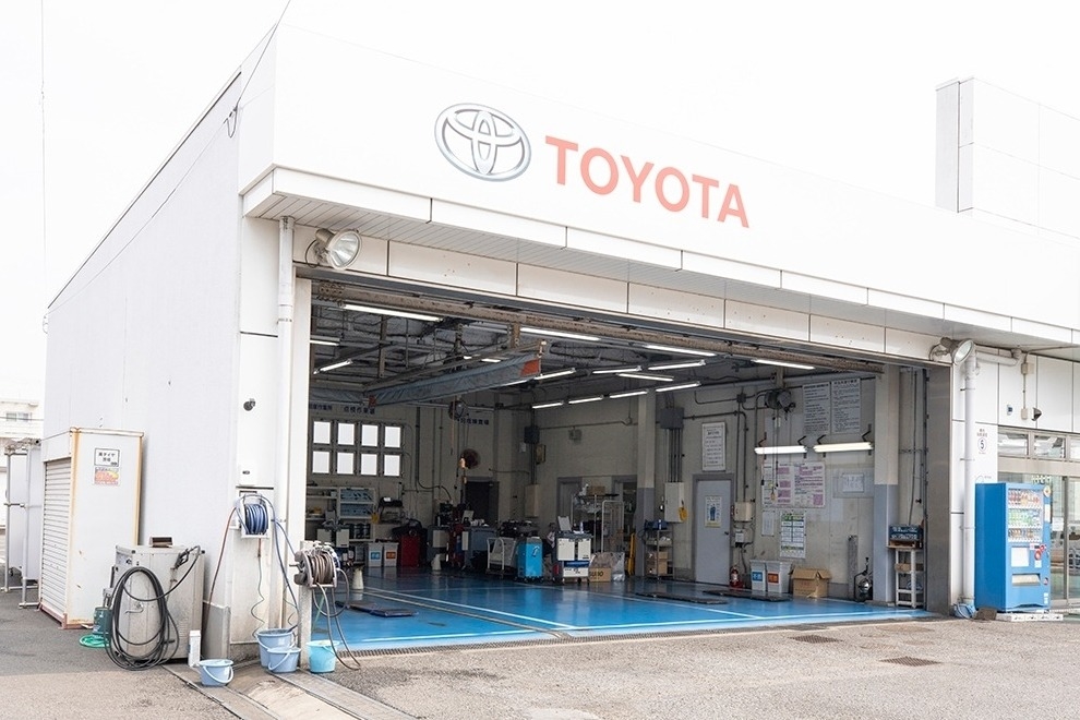 長後店(旧:ネッツトヨタ湘南長後店)