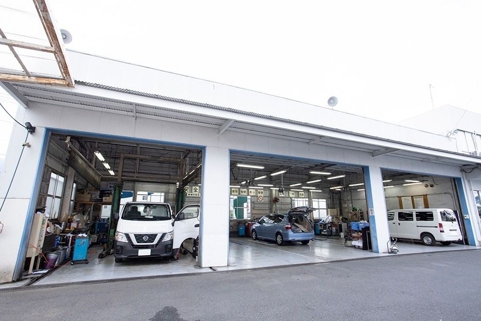 秦野店(旧:ネッツトヨタ湘南秦野店) (3)