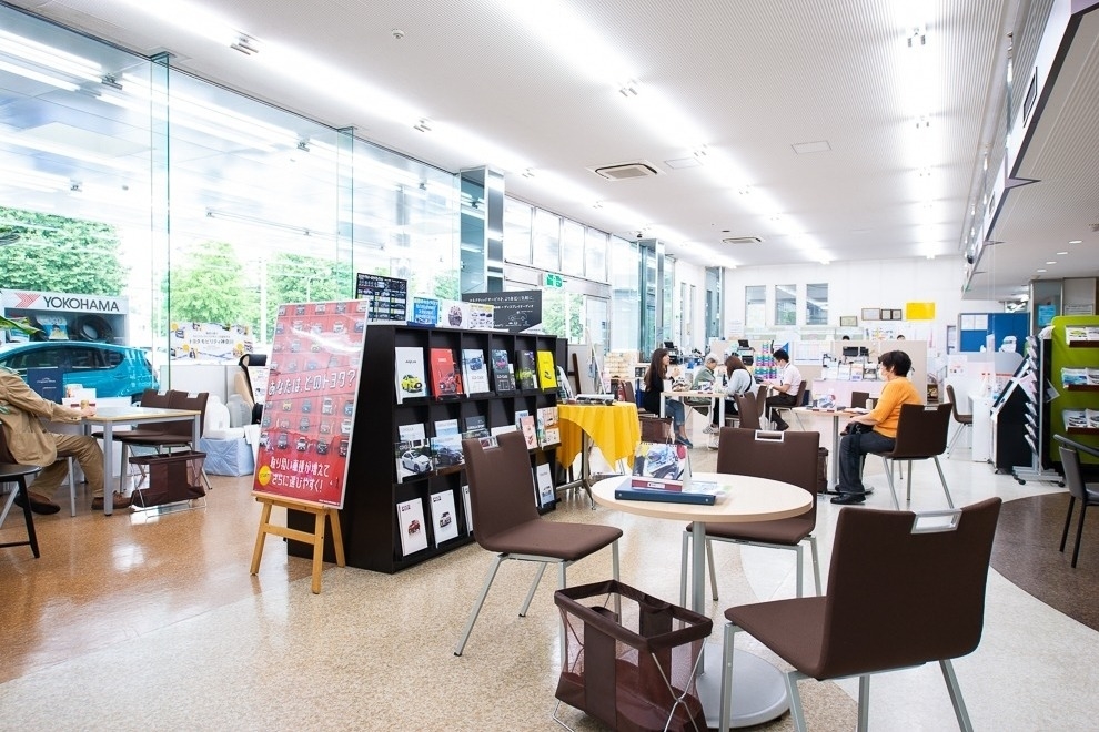 宮前平店(旧:神奈川トヨタ宮前平店)