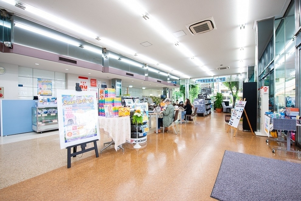 宮前平店(旧:神奈川トヨタ宮前平店) (1)