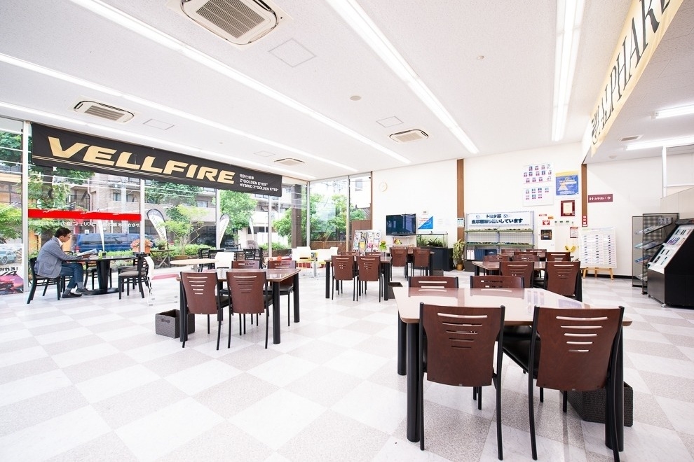 登戸長尾店(旧:神奈川トヨタ登戸店) (4)