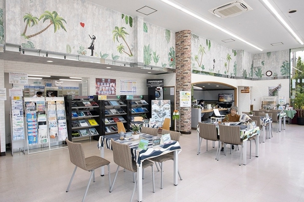 大井松田店(旧:神奈川トヨタ大井松田店) (8)