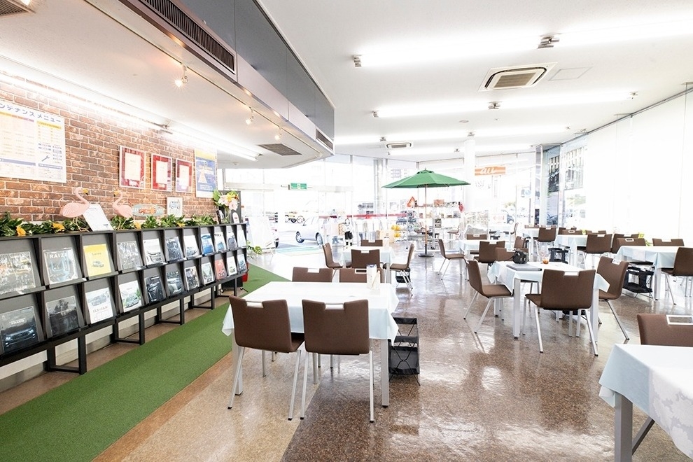 本厚木店(旧:神奈川トヨタ厚木店) (5)