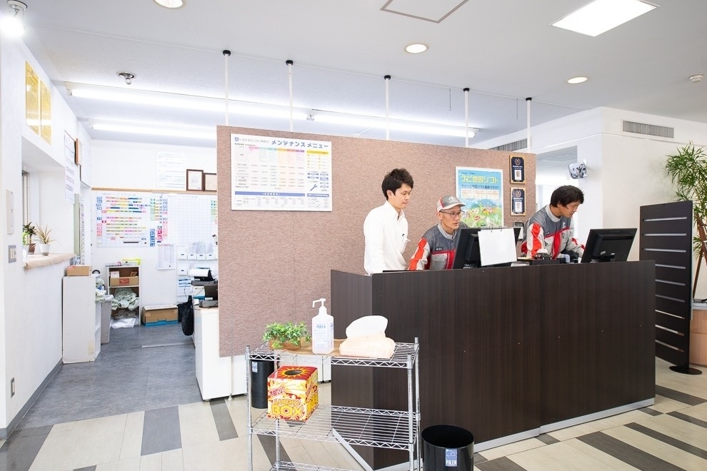 希望ヶ丘店(旧:神奈川トヨタ希望ヶ丘店) (9)