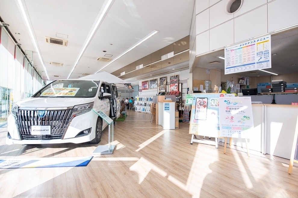 戸塚店(旧:神奈川トヨタ戸塚店) (2)