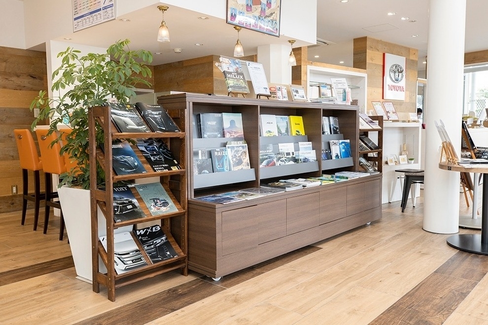 湘南藤沢店(旧:神奈川トヨタ湘南藤沢店) (1)