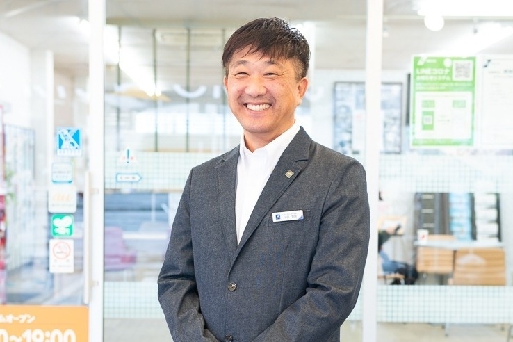 立場駅前店(旧：トヨタカローラ横浜立場駅前店) (8)
