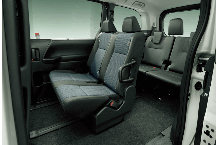 7人乗りユーティリティパッケージの2列目シート