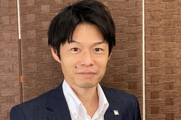 登戸長尾店_店長_関　渉_202210