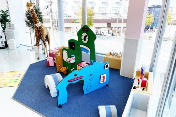 子母口店_キッズコーナー2F_202208