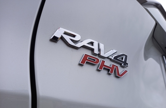 【北米】USTOYOTA RAV4 PHV PRIME ピラー ブラック トヨタ RAV4 PHV 2020年モデル Zの価格・性能・装備・オプション