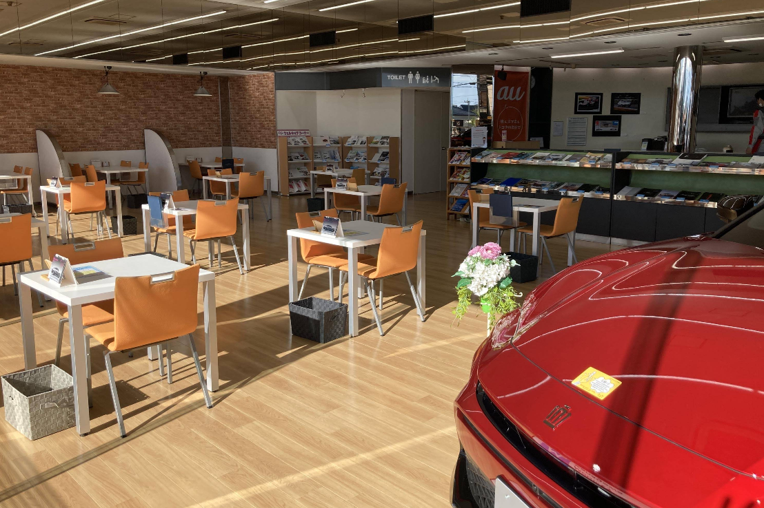 伊勢原白根店 ショールーム3
