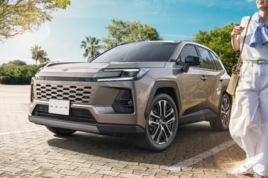 【モデル入り素材】Z（ハイブリッド）