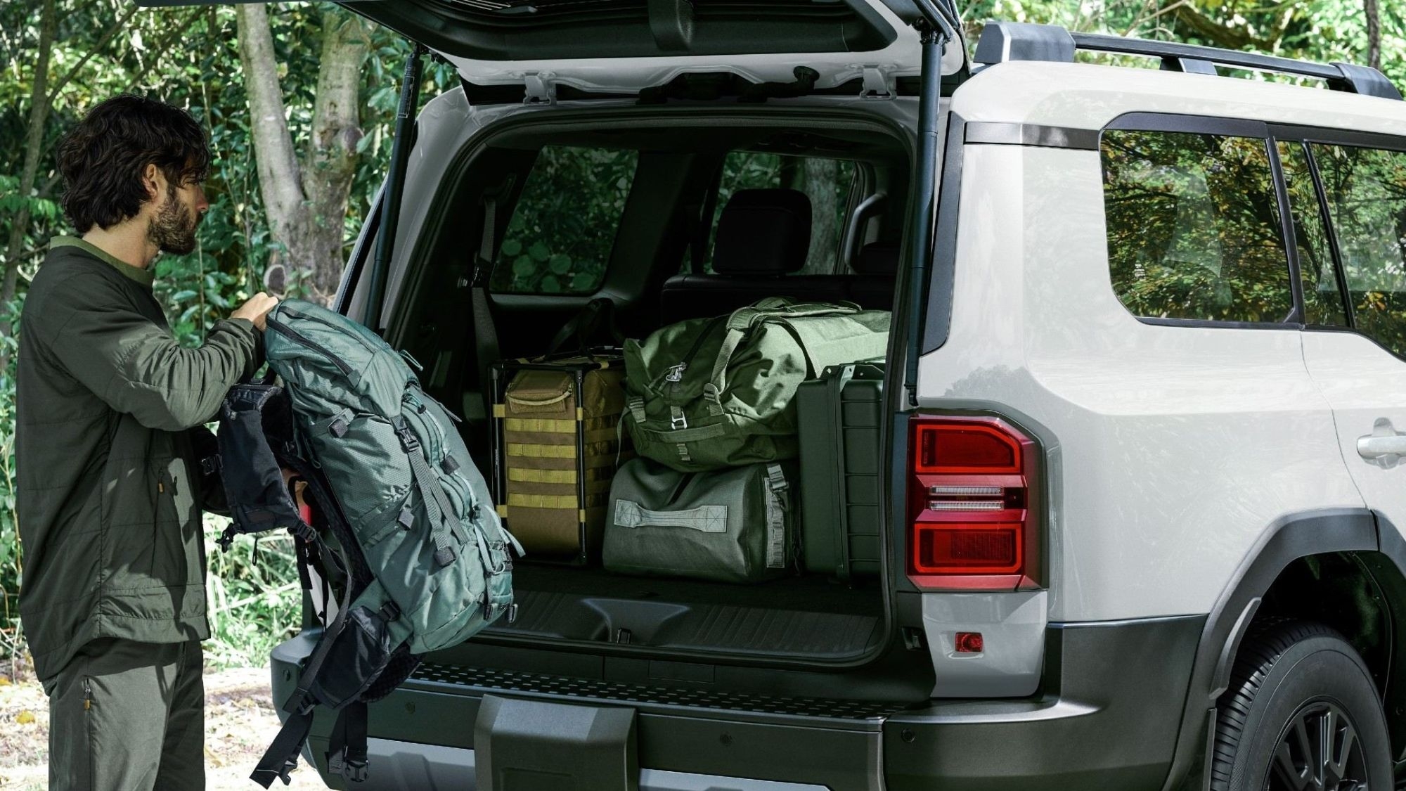 トヨタ_ランドクルーザー250