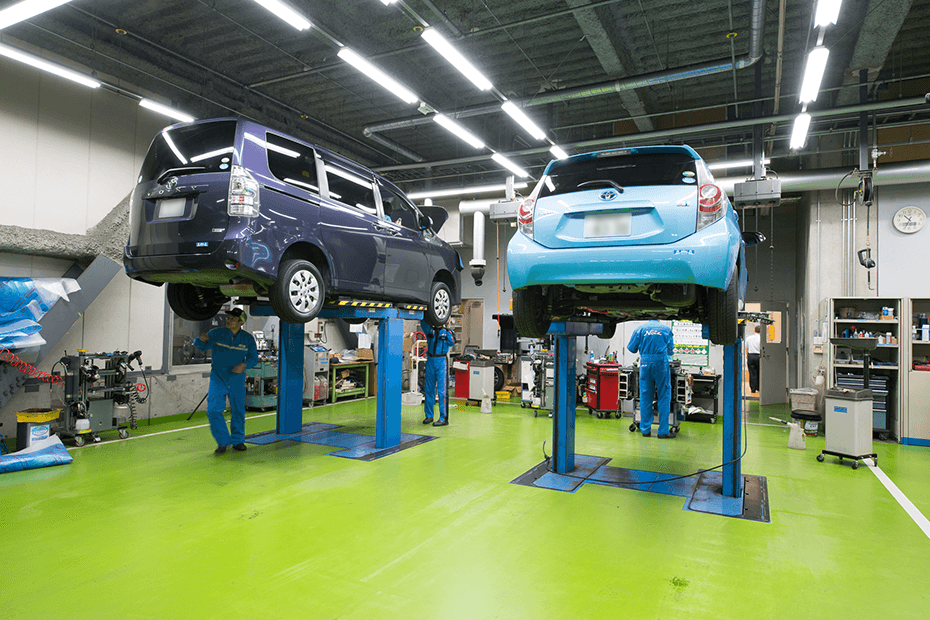 トレッサ横浜店 整備工場