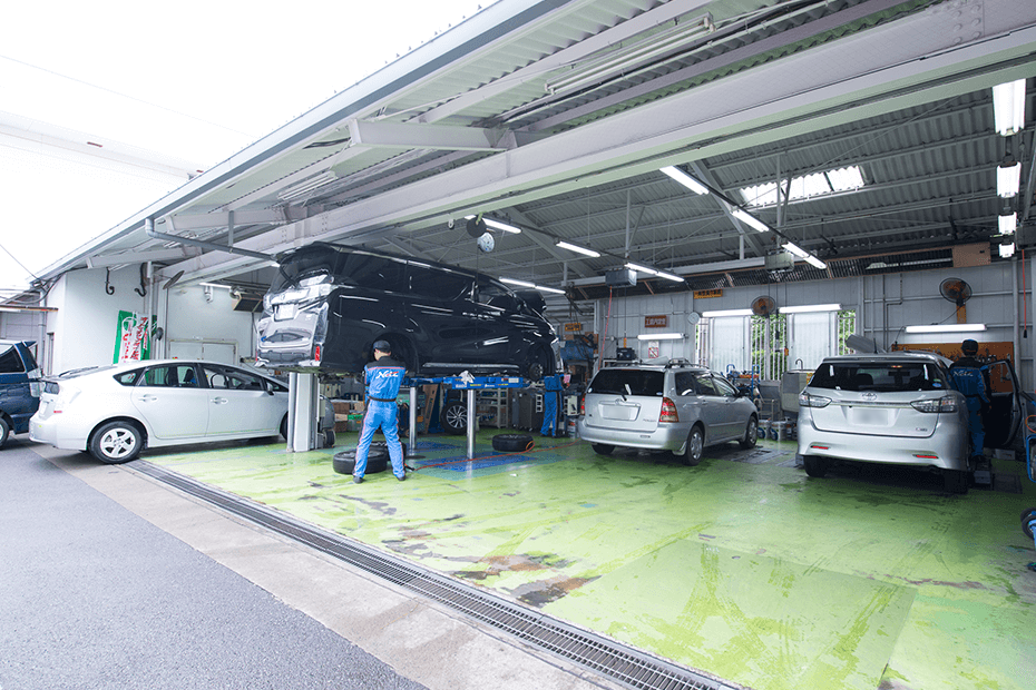 マイネッツ中山 整備工場
