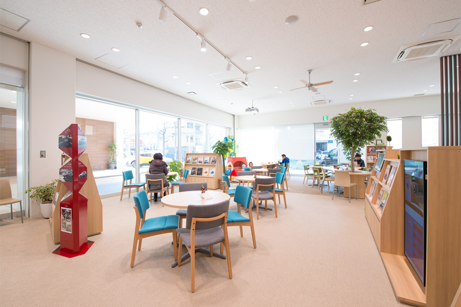 登戸宿河原店(旧:ネッツトヨタ横浜マイネッツ登戸)_店内写真1