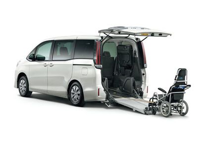 ノア車いす仕様車タイプⅡサードシート付